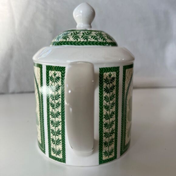 1990s Vintage Arthur Wood, England White Ceramic Teapot w/ Lid African Violets - Picture 4 of 7